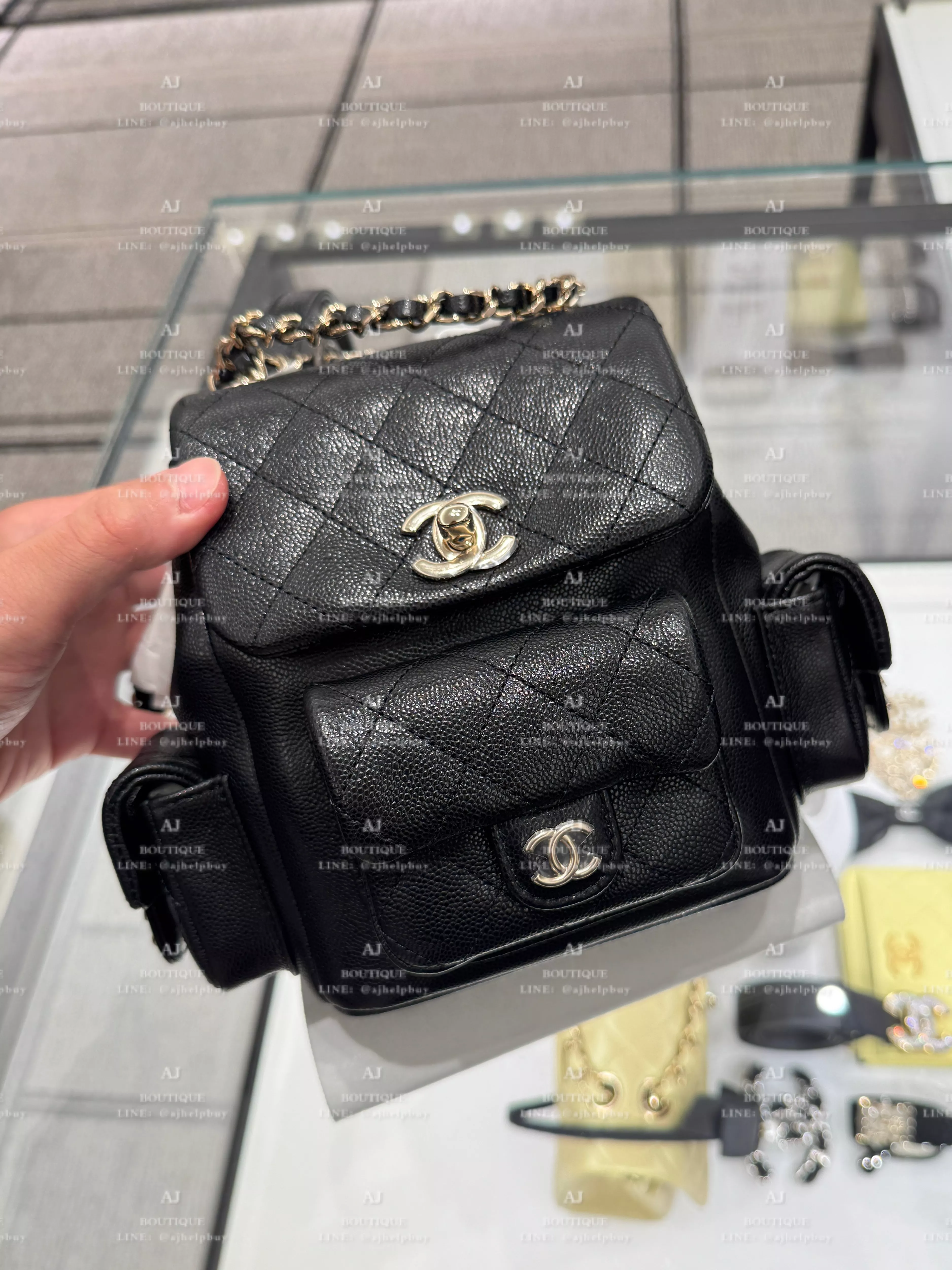 Chanel 缺貨款後背包兩款 代購照片2