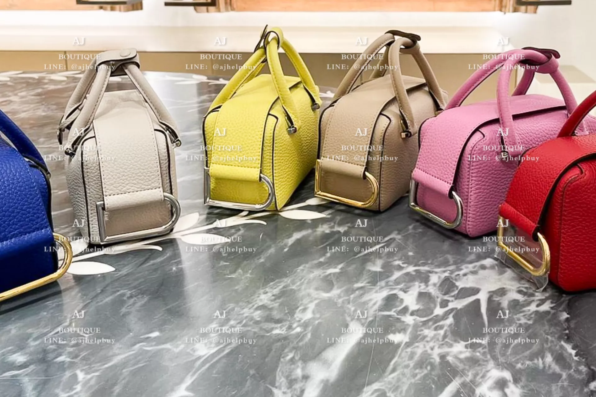 Delvaux Coolbox Nano 新色到~~~ 代購主圖