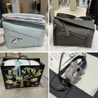 Loewe 聖誕限量款、經典款 代購照片