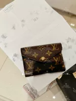 Lv Louis Vuitton Smelly Wallet 皮夾換新 售後服務照片