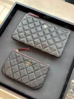 Chanel Pouch Season Classic 大款一字拉鍊錢包 代購照片