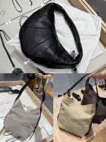 Lemaire Croissant Dark Chocolate Belted Tote 牛角包 & 帆布托特包 代購照片