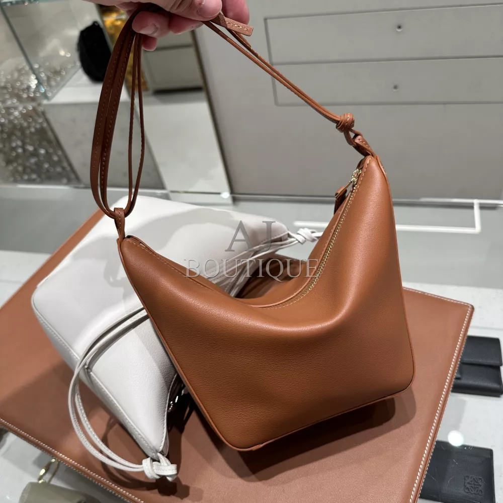 Loewe Mini Hammock Hobo 代購照片