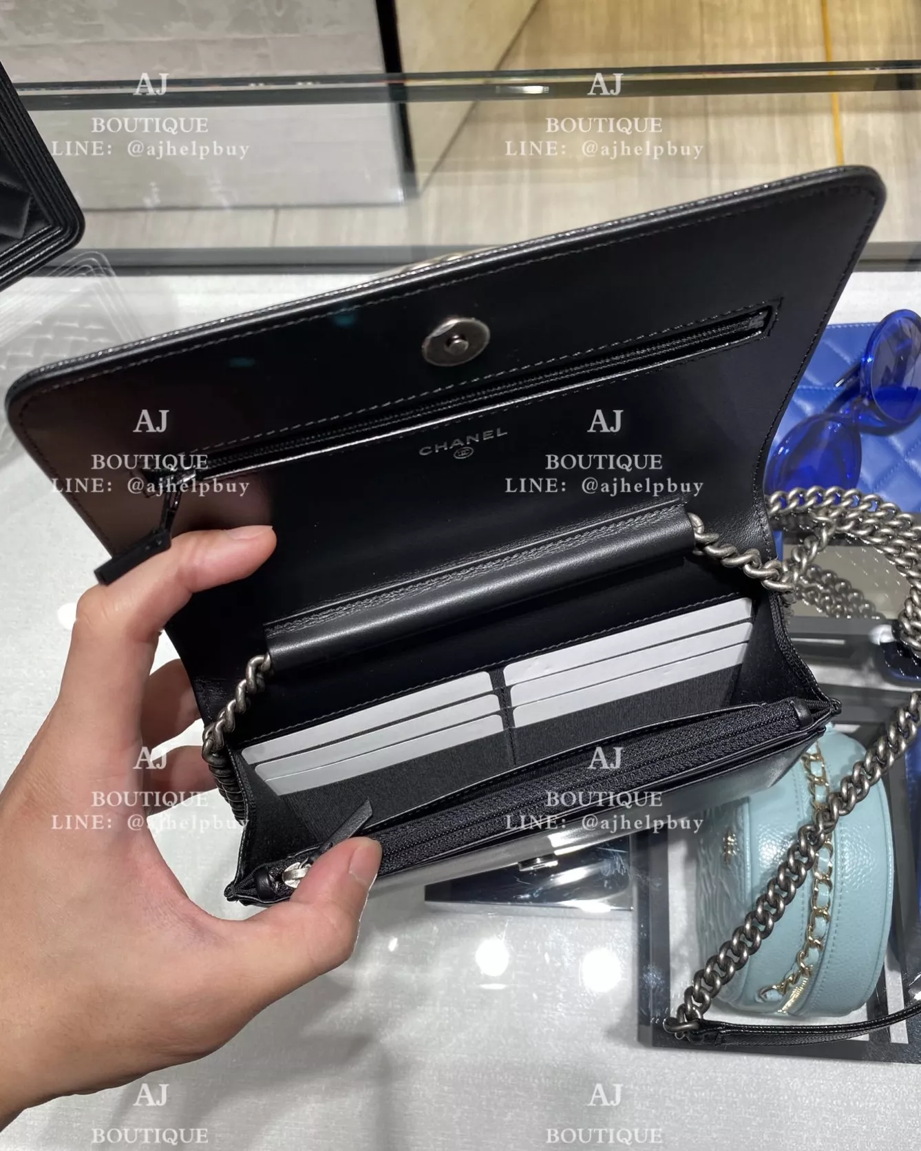 Chanel Boy Woc 代購照片2