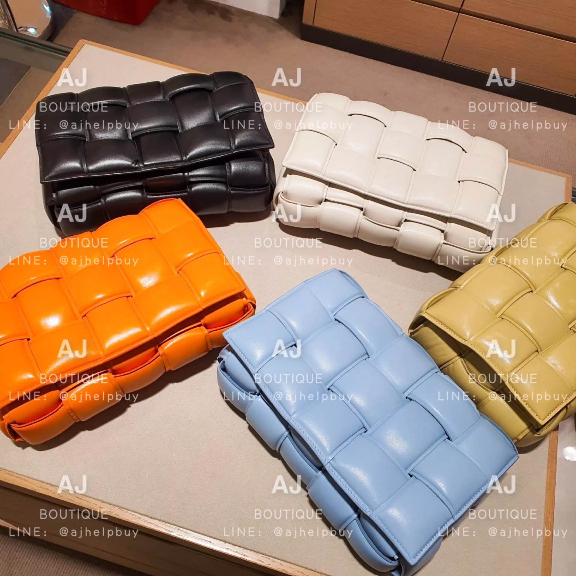 Bv Bottega Veneta 枕頭包 ☑️ 代購照片