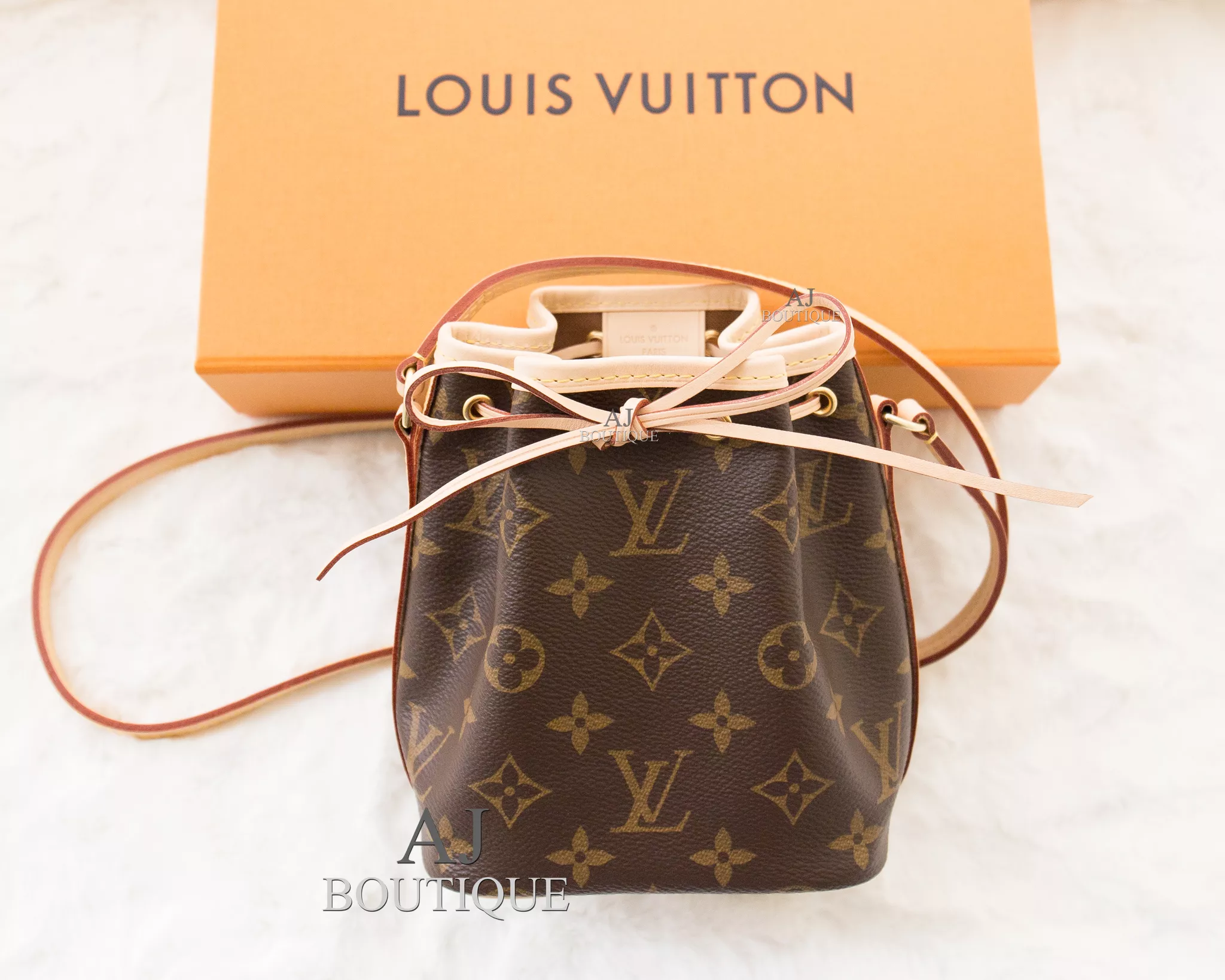 Lv Louis Vuitton Nano Noe 小水桶❤️ 代購照片2