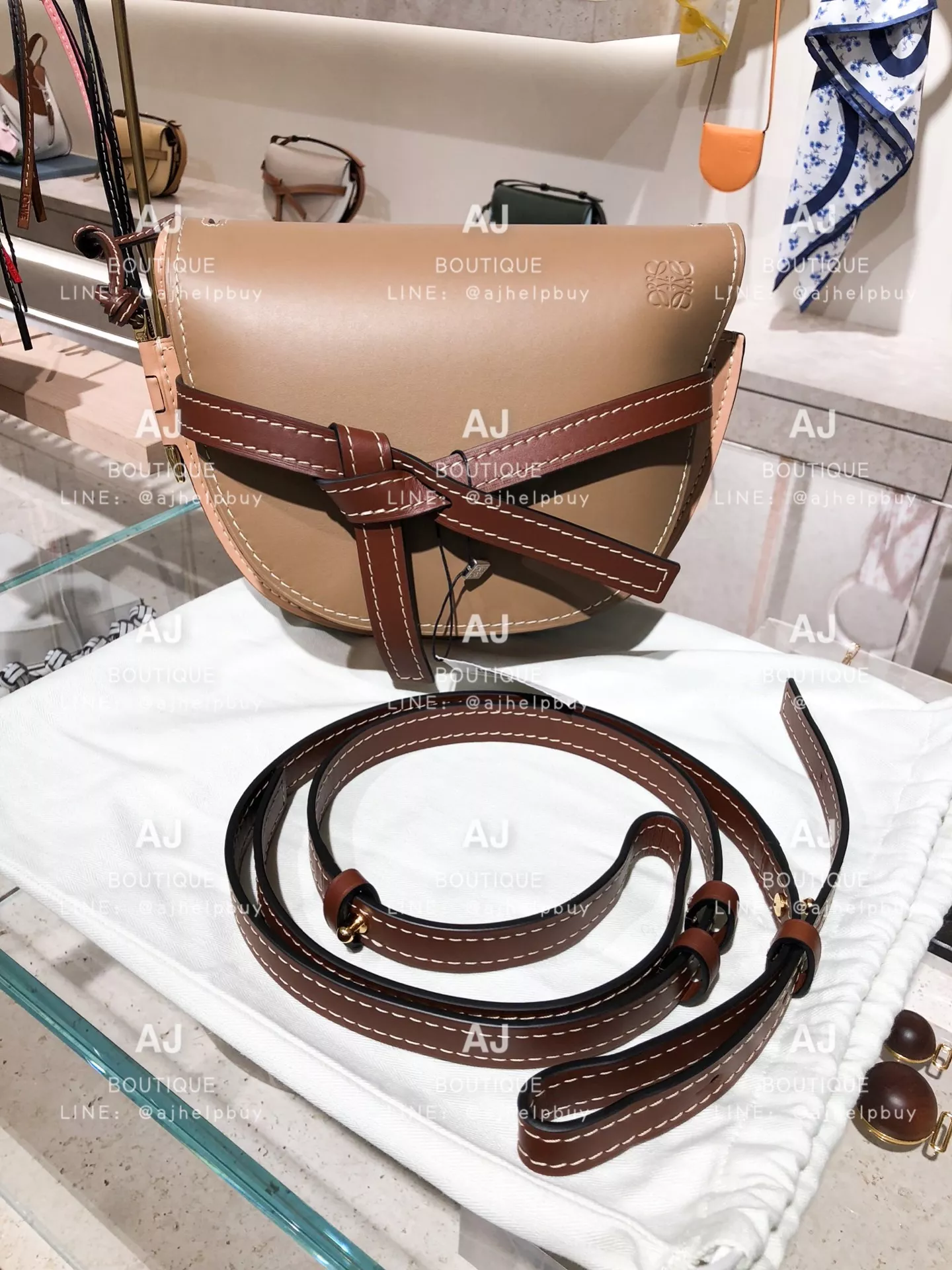 Loewe Bag 包包換新 售後服務照片