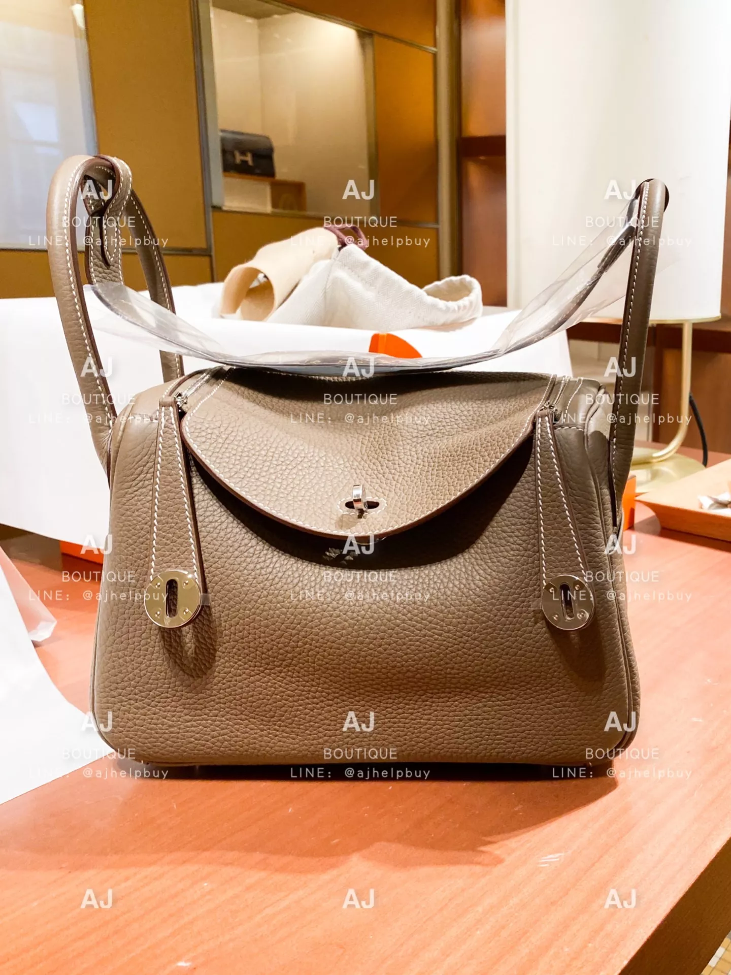 Hermes Lindy 26 Etoupe Silver Hardware 代購照片