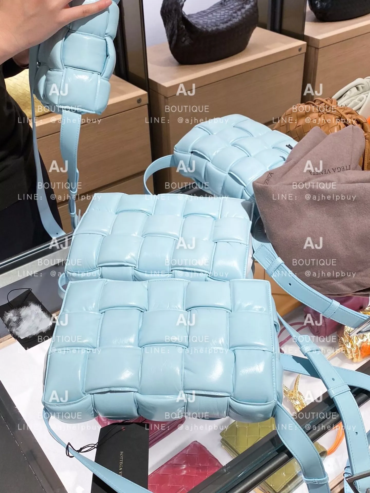 Bv Bottega Veneta 枕頭包 天空藍 代購照片
