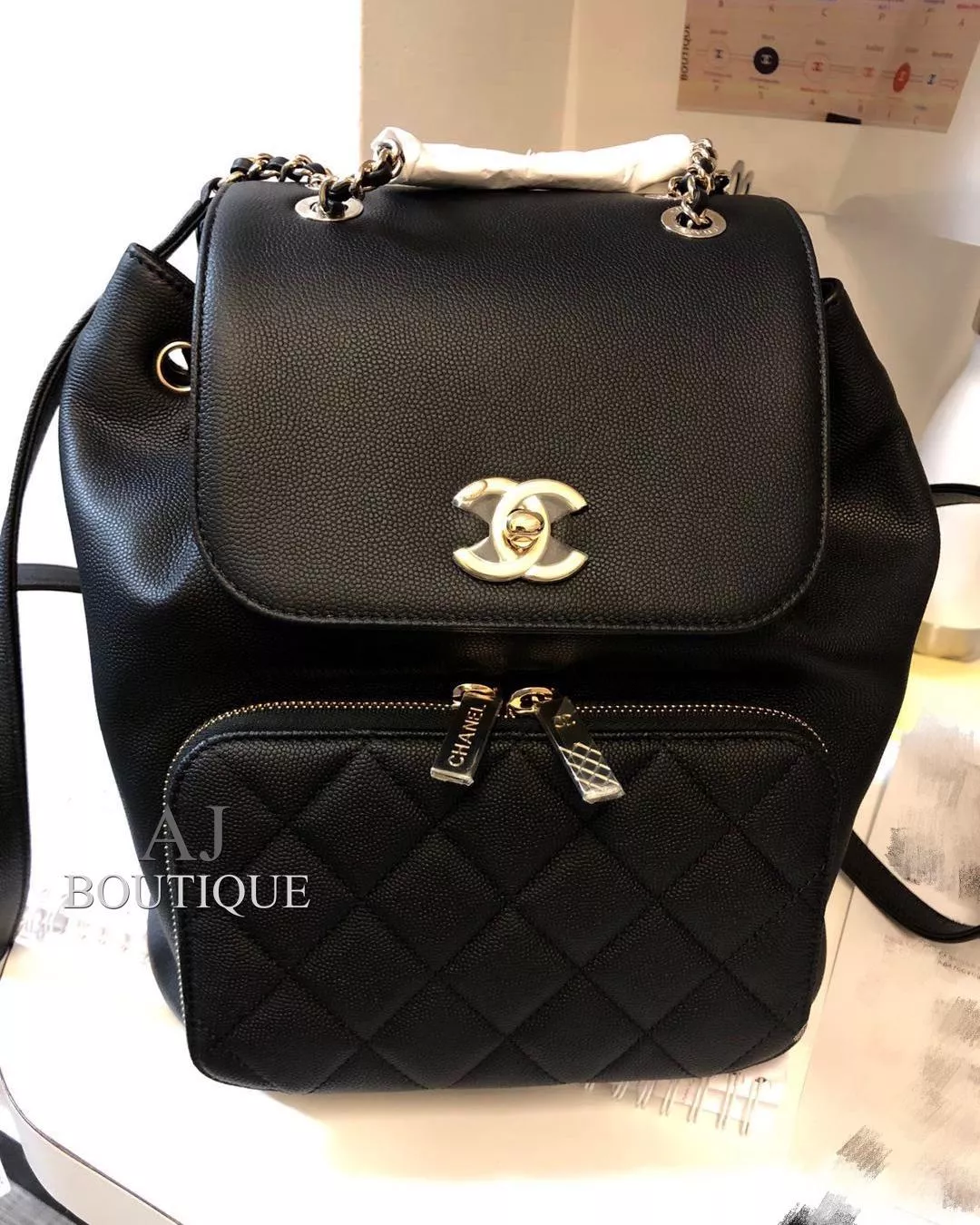 Chanel 經典款後背包 ☑️ 代購照片