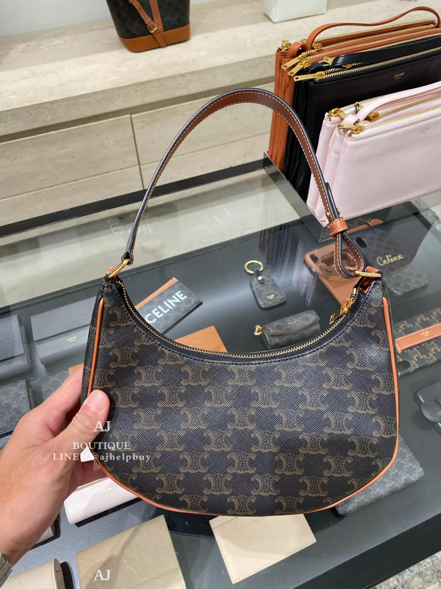 Celine 半月包 Ava 代購照片