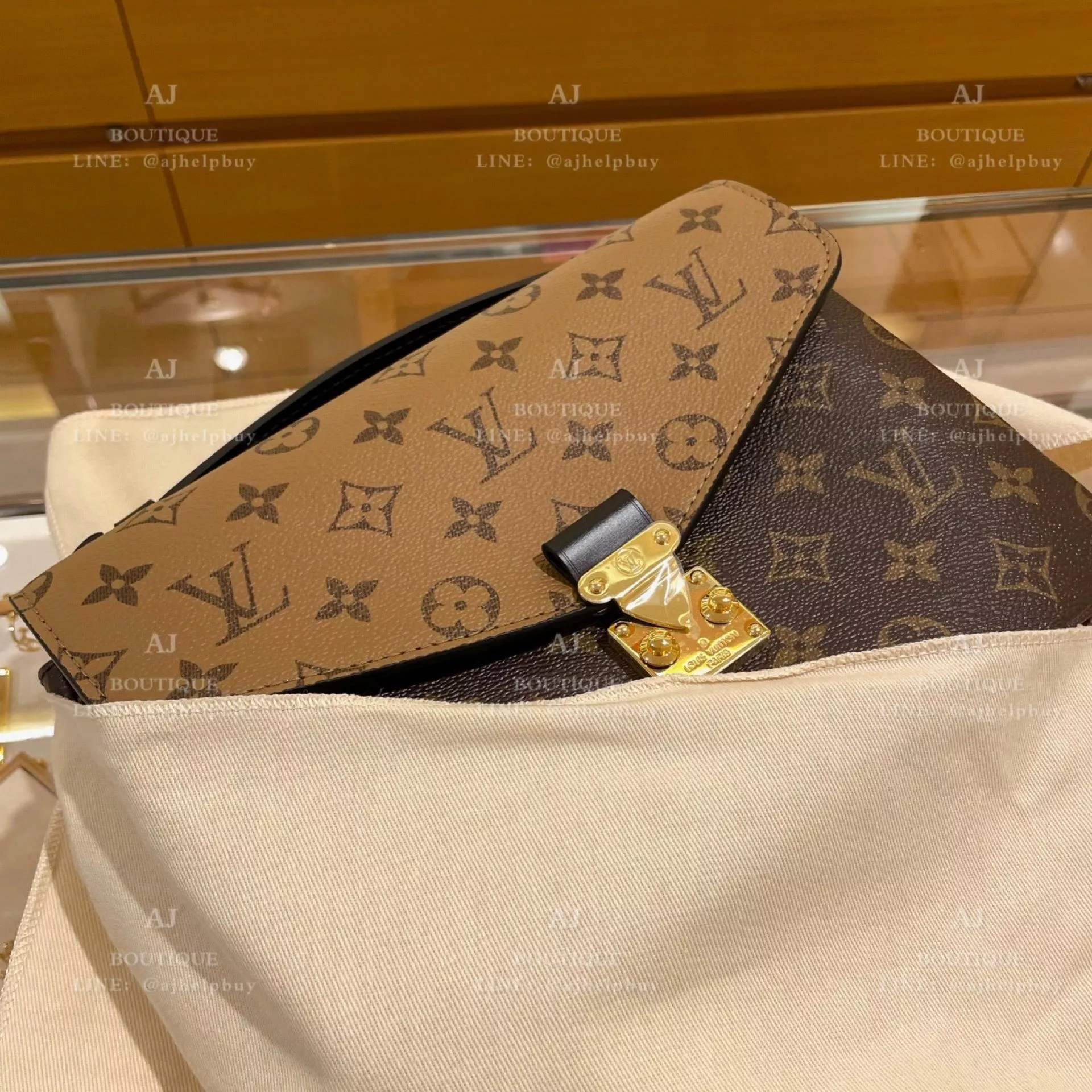Lv Louis Vuitton Metis 拼色Metis郵差包 代購照片