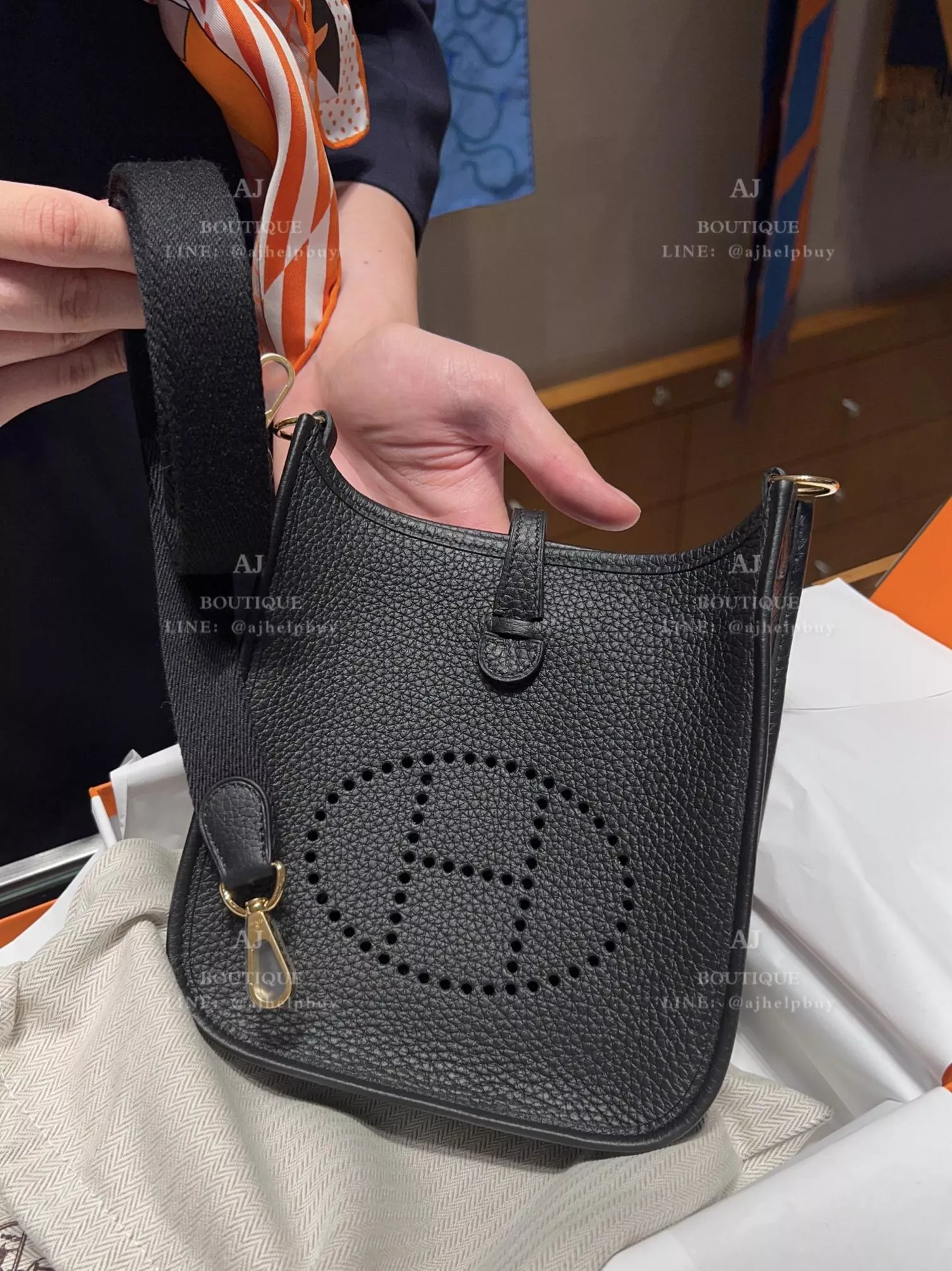Hermes Mini Evelyne 黑金 代購照片