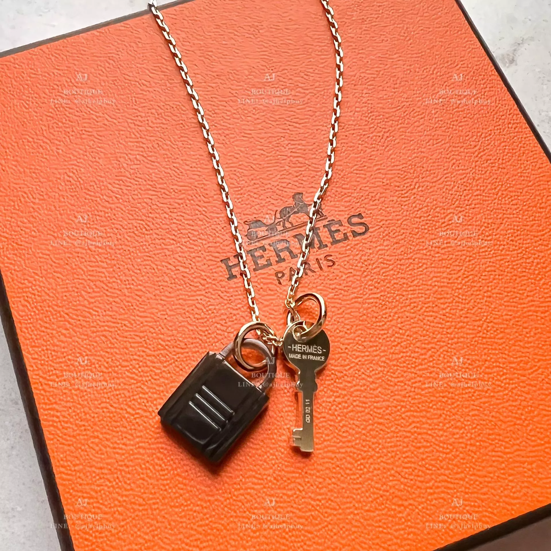 Hermes 掛鎖項鍊 金色 代購照片