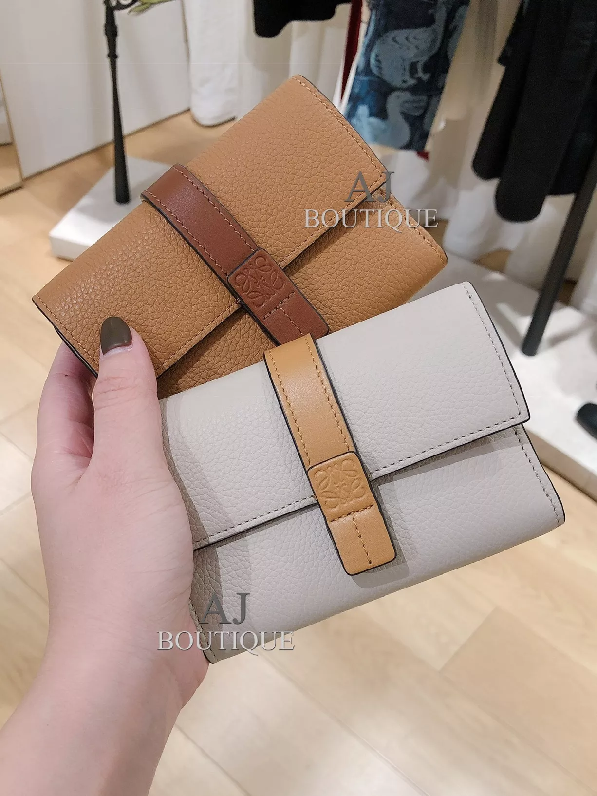 Loewe 三折短夾 代購照片
