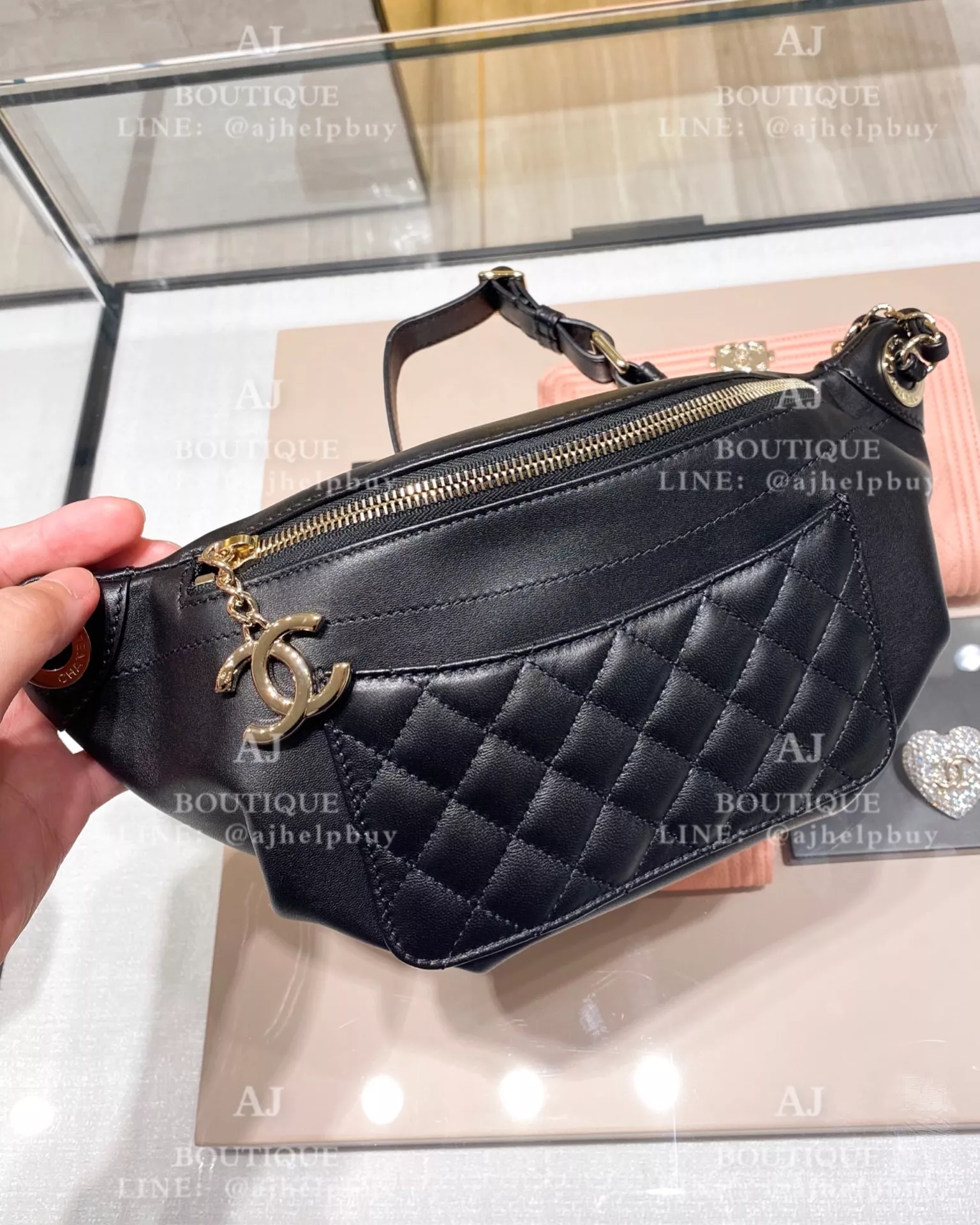 Chanel 經典腰包 代購照片