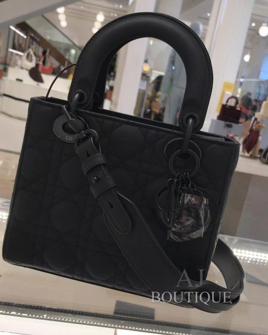 Dior Lady 四格磨砂黑 ☑️ 代購照片