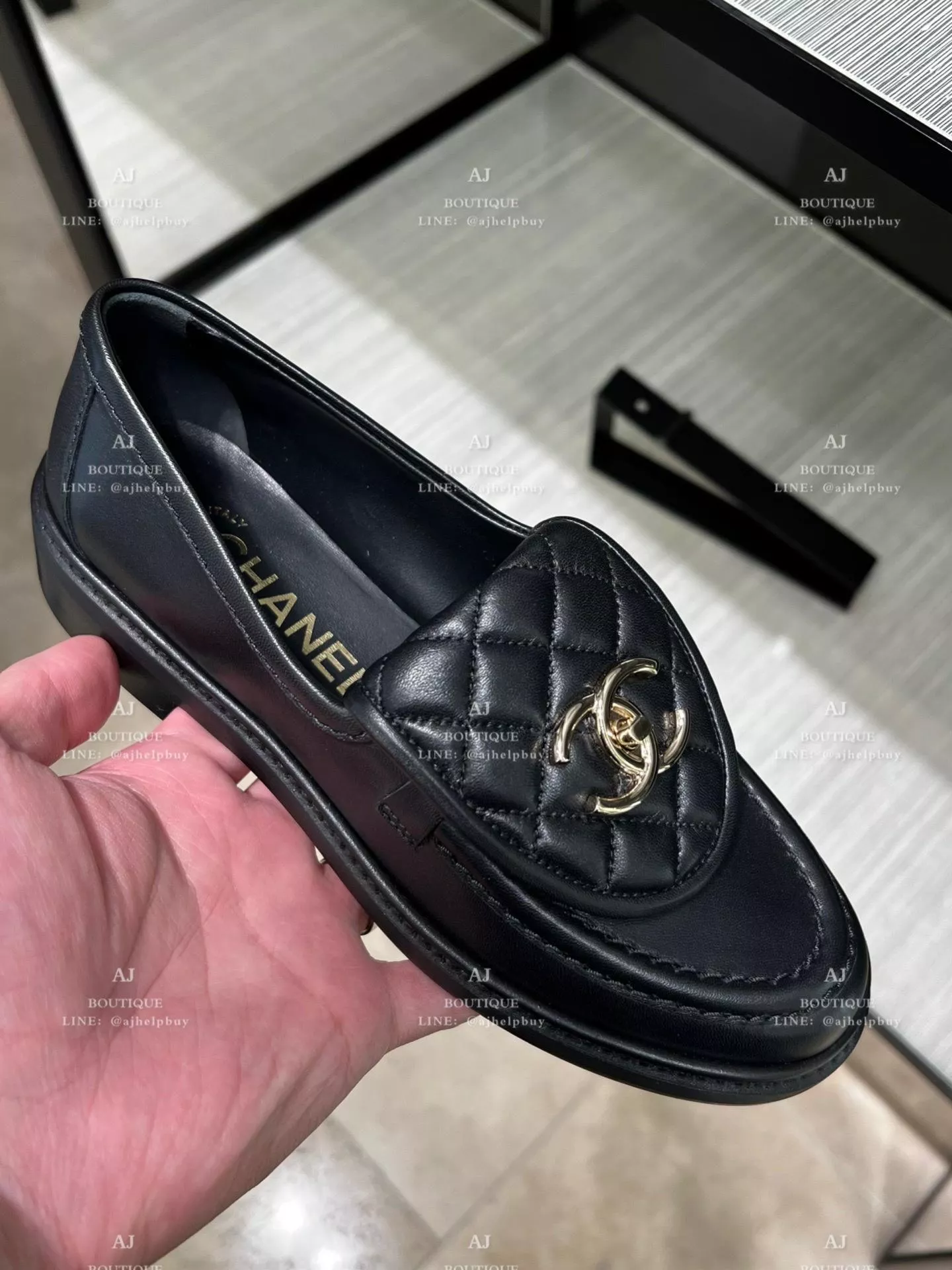 Chanel 書包釦樂福鞋 黑色 代購照片