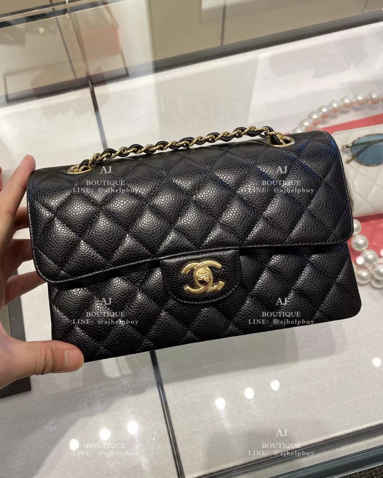 Chanel Coco 23 黑色荔枝牛皮金釦 代購照片