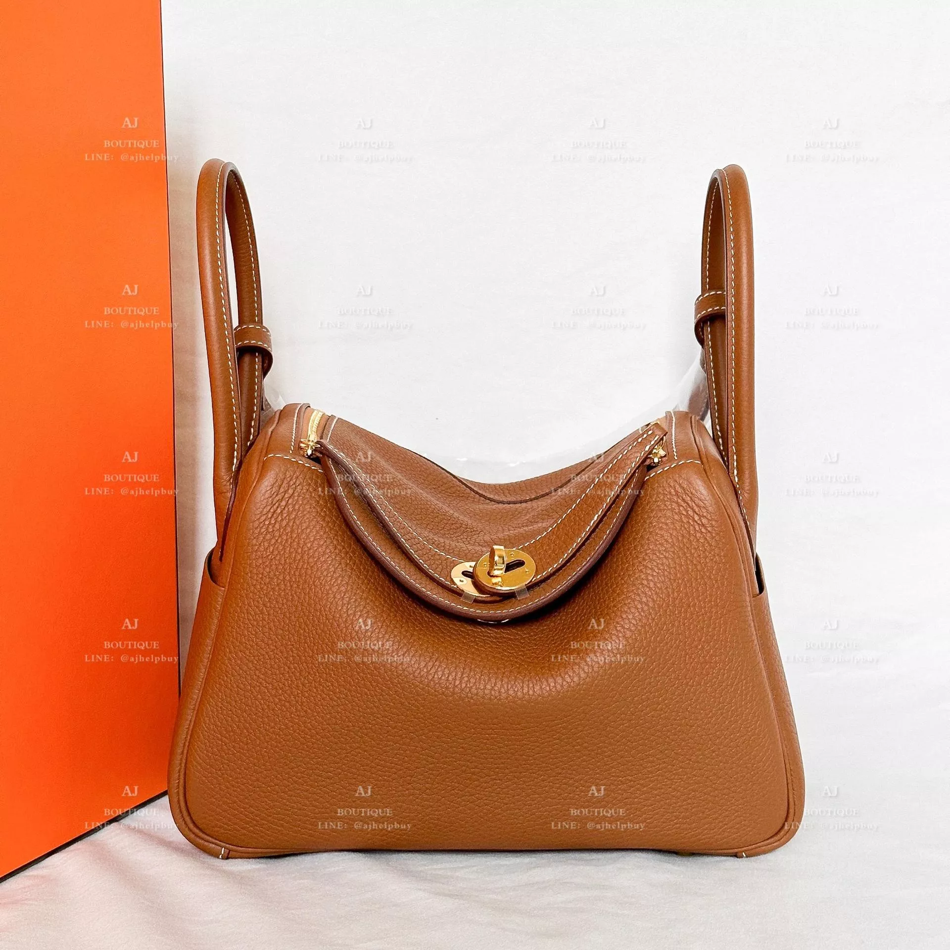 Hermes Lindy 26 金棕 Gold 金釦 代購照片