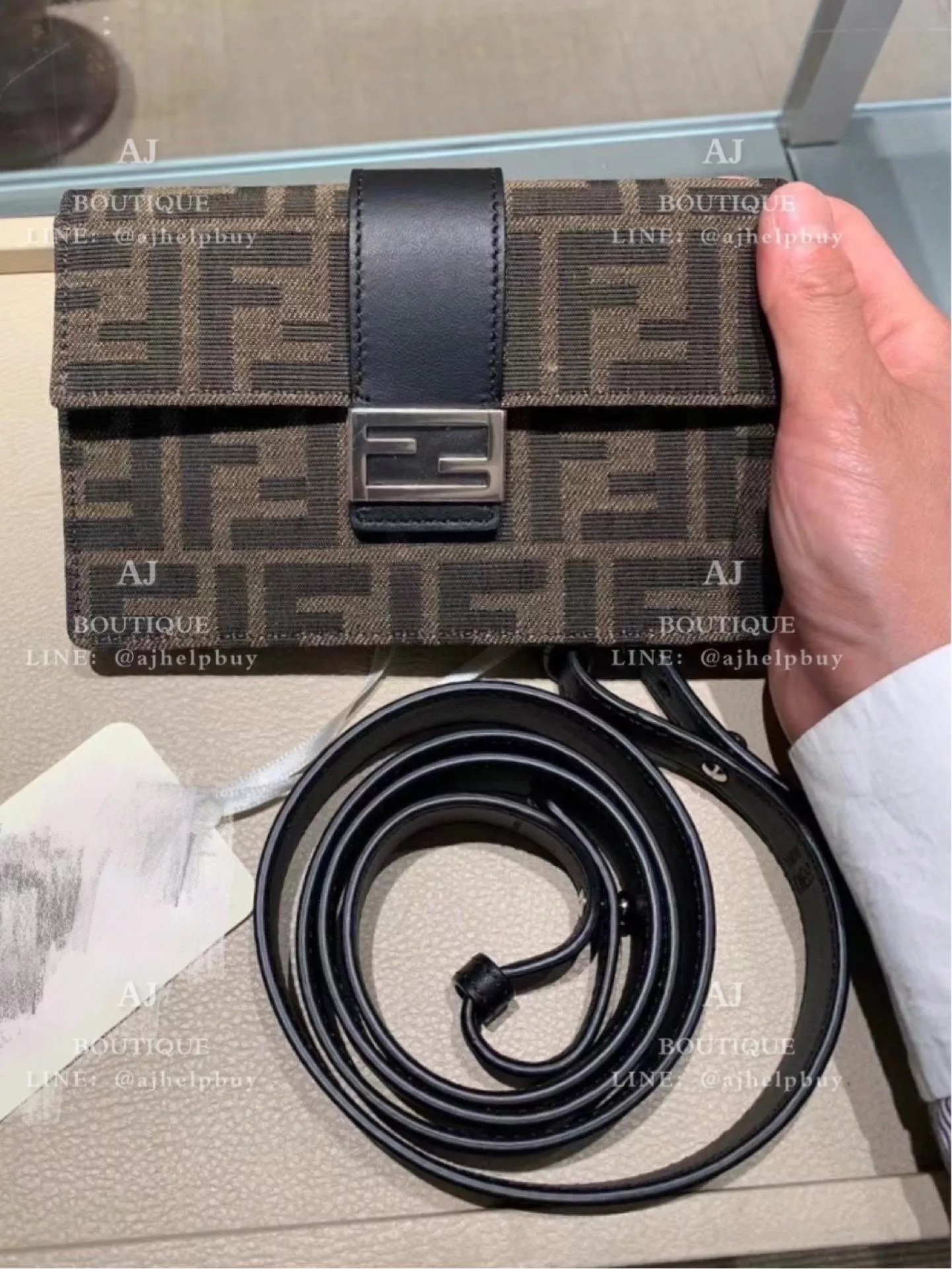 Fendi 老花小包 代購照片