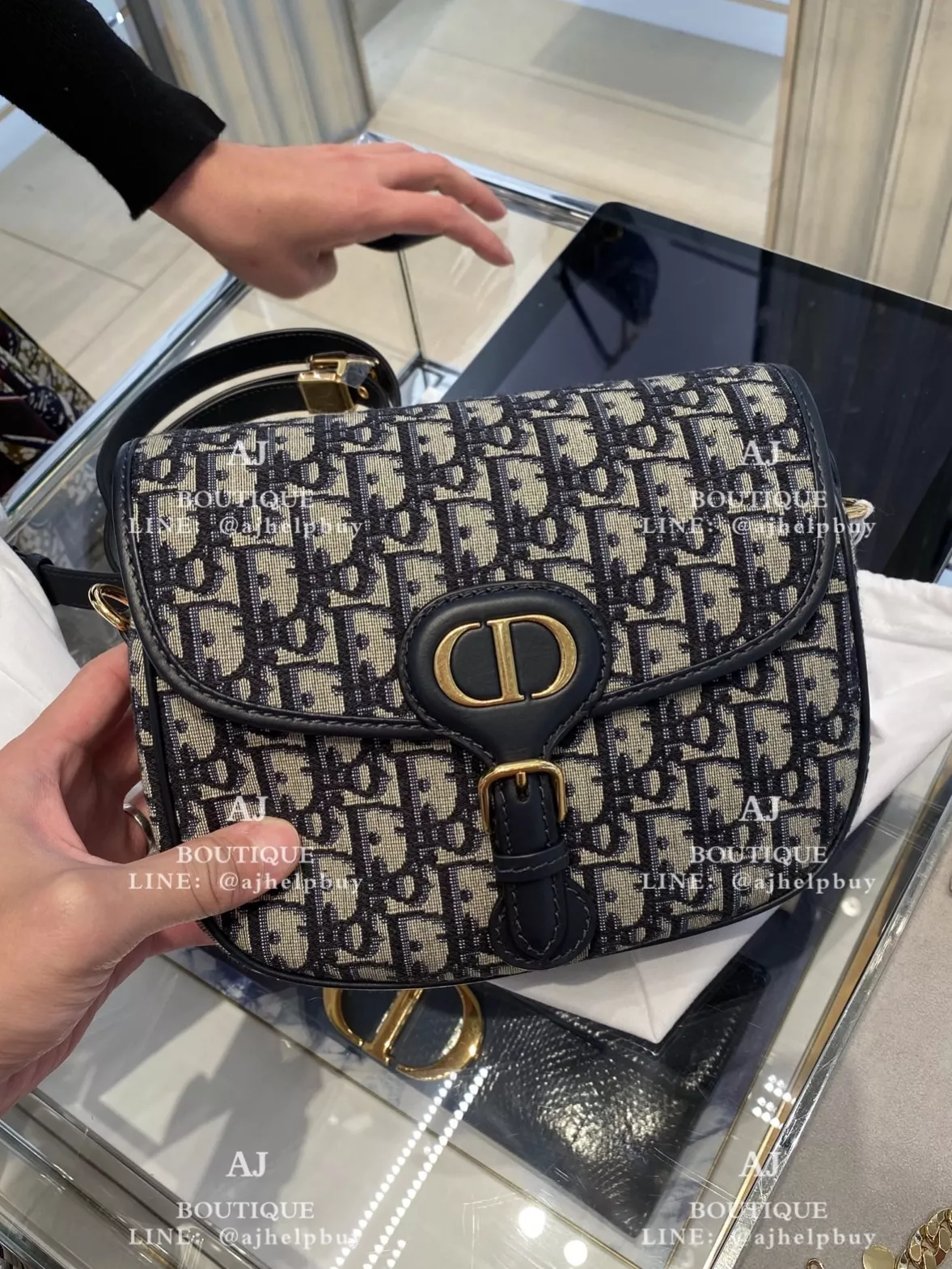 Dior 老花Bobby 中款 代購照片