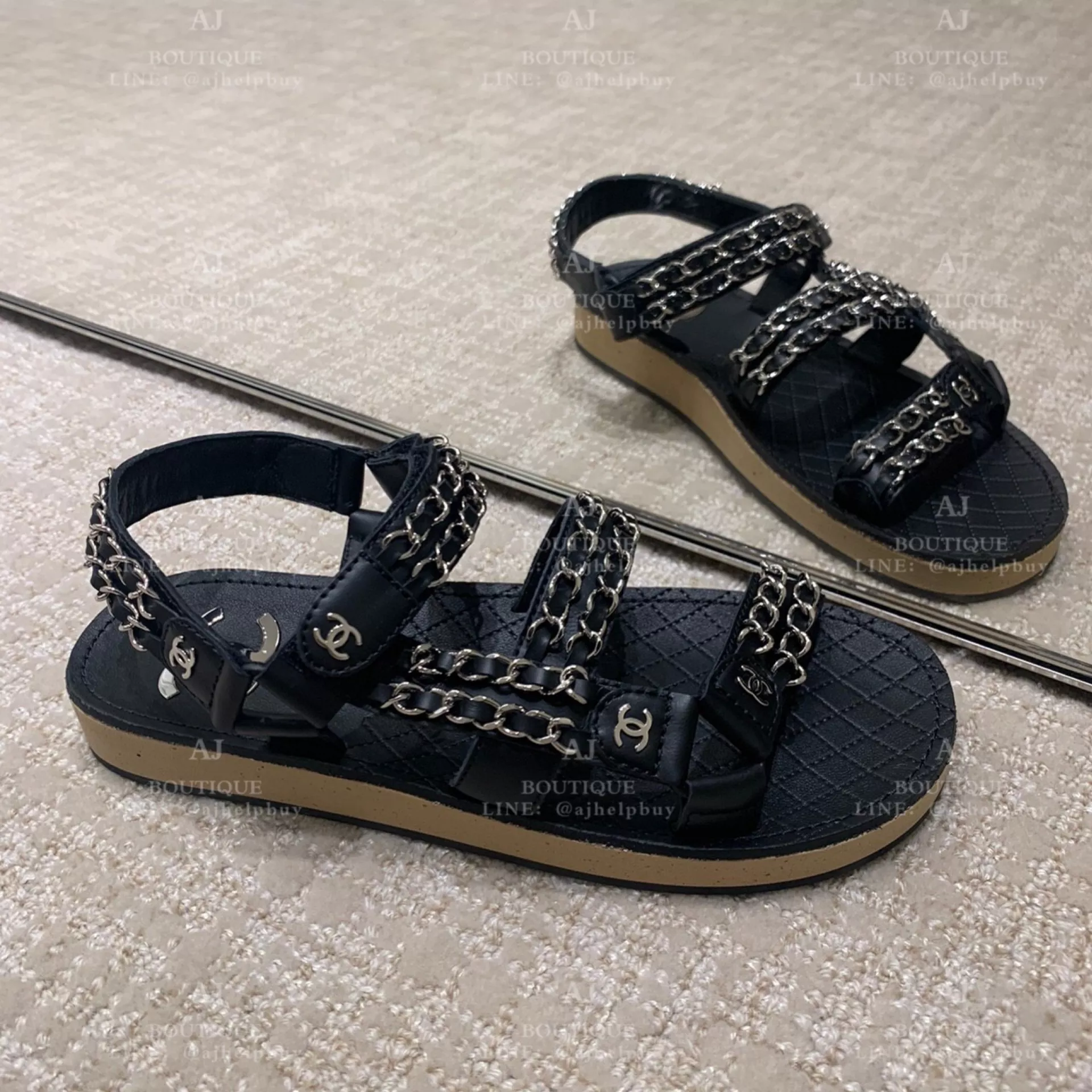 Chanel 金屬鍊帶涼鞋 代購照片