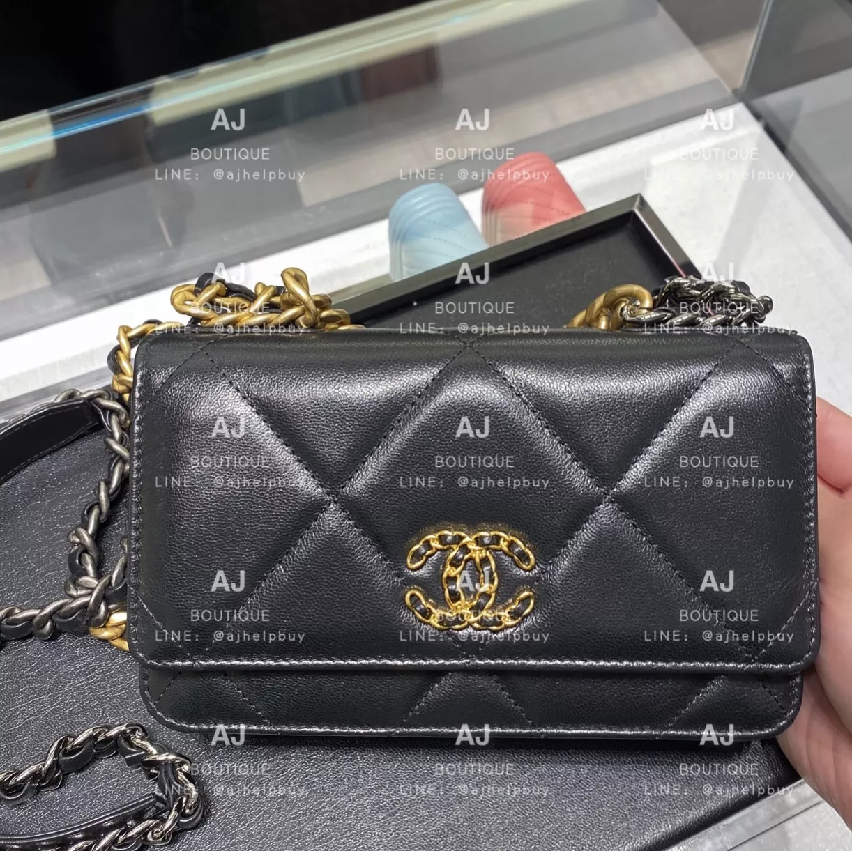 Chanel 19 Woc 黑色 代購照片