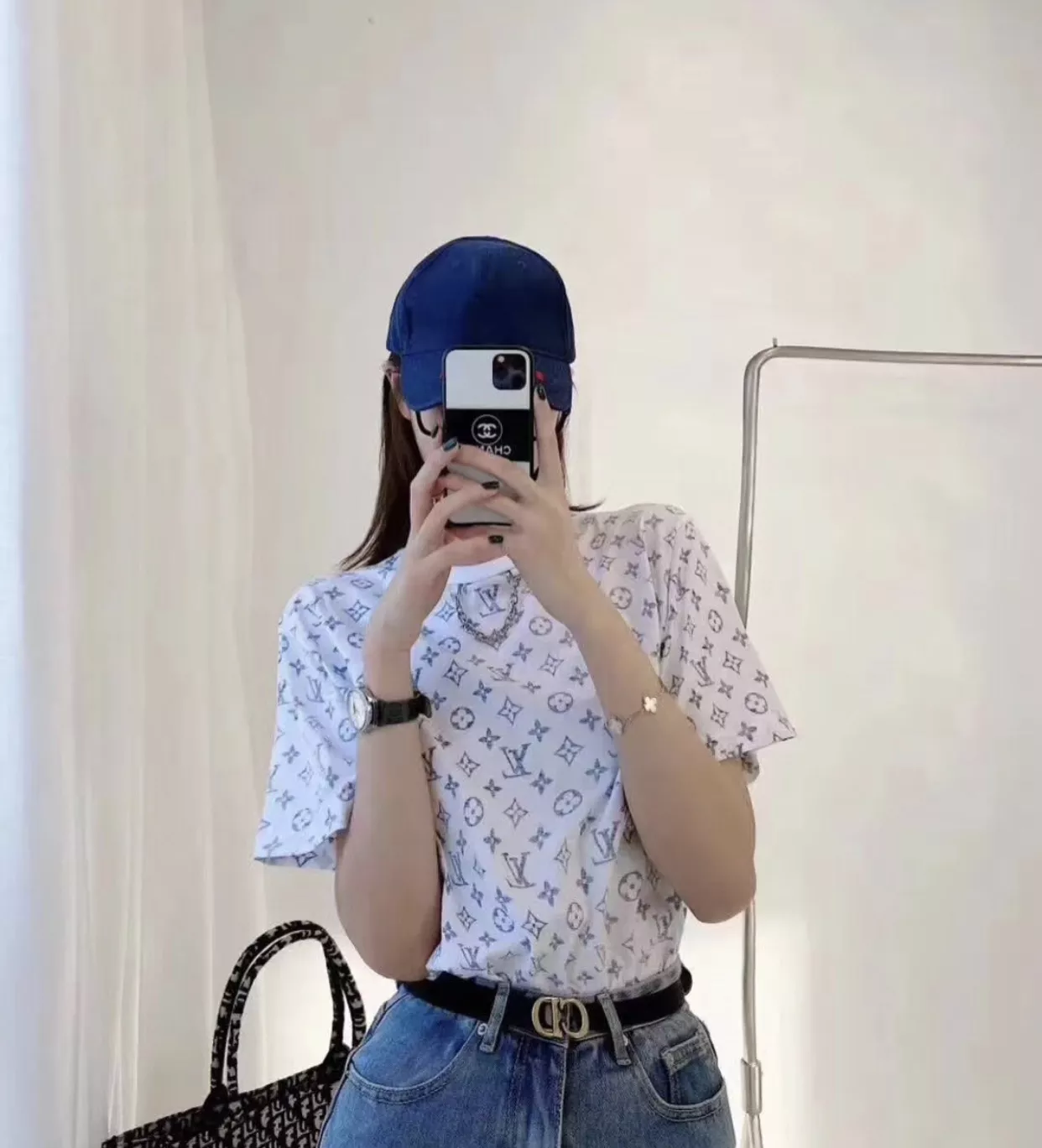 Lv Louis Vuitton 新款滿版T恤 代購照片2
